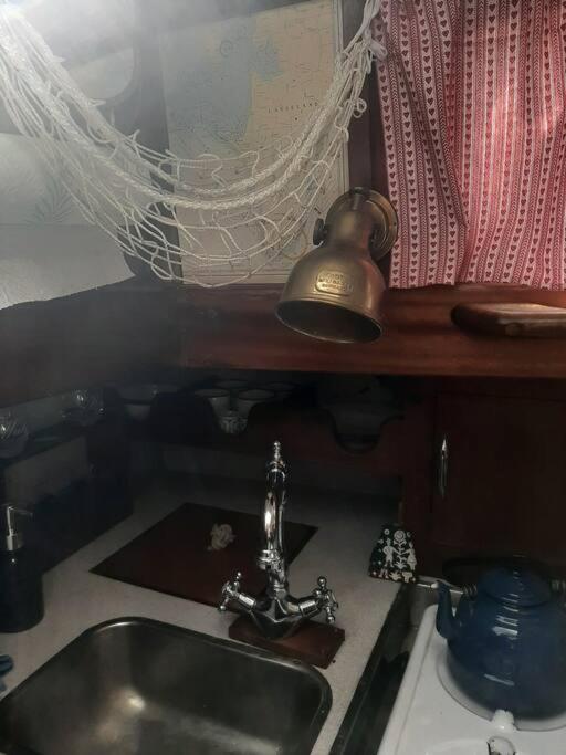 Cosy Sailingboat In Vlissingen Ξενοδοχείο Εξωτερικό φωτογραφία